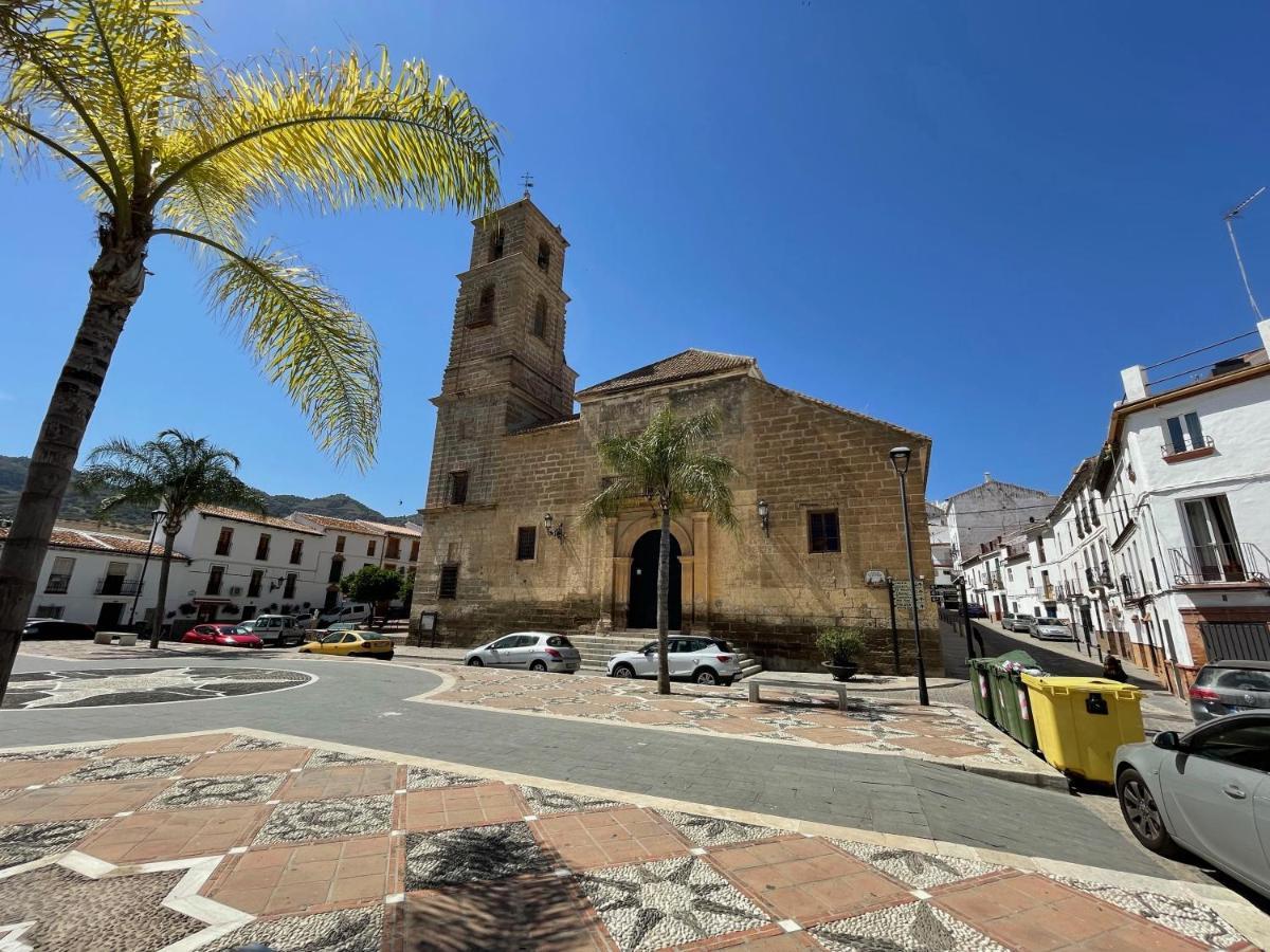 Spanish Town House Алора Екстериор снимка